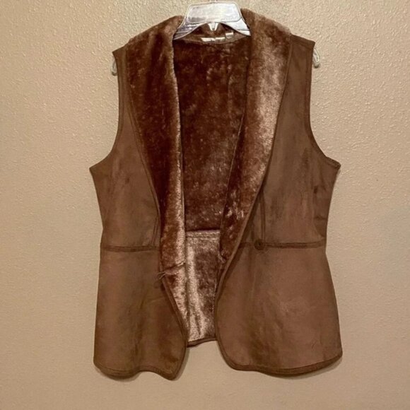 Denim & Co. Microsuede Faux Fur lined Winter vest Brown Size M with Side Pockets - Picture 10 of 10